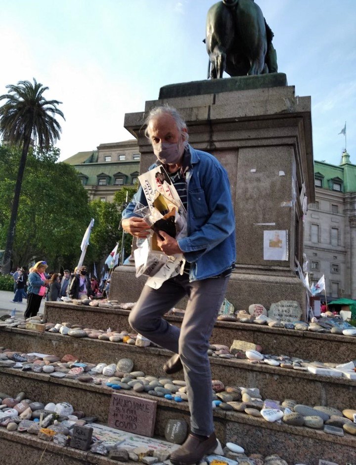 UNO DE LOS GUSANOS PROFANADOR.jpg