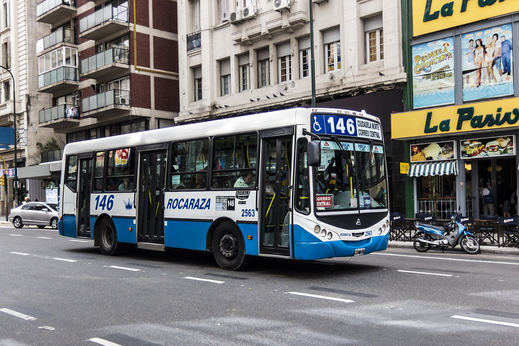 hacele seña que se va!.jpg