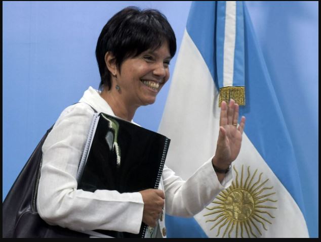 LA JEFA.JPG