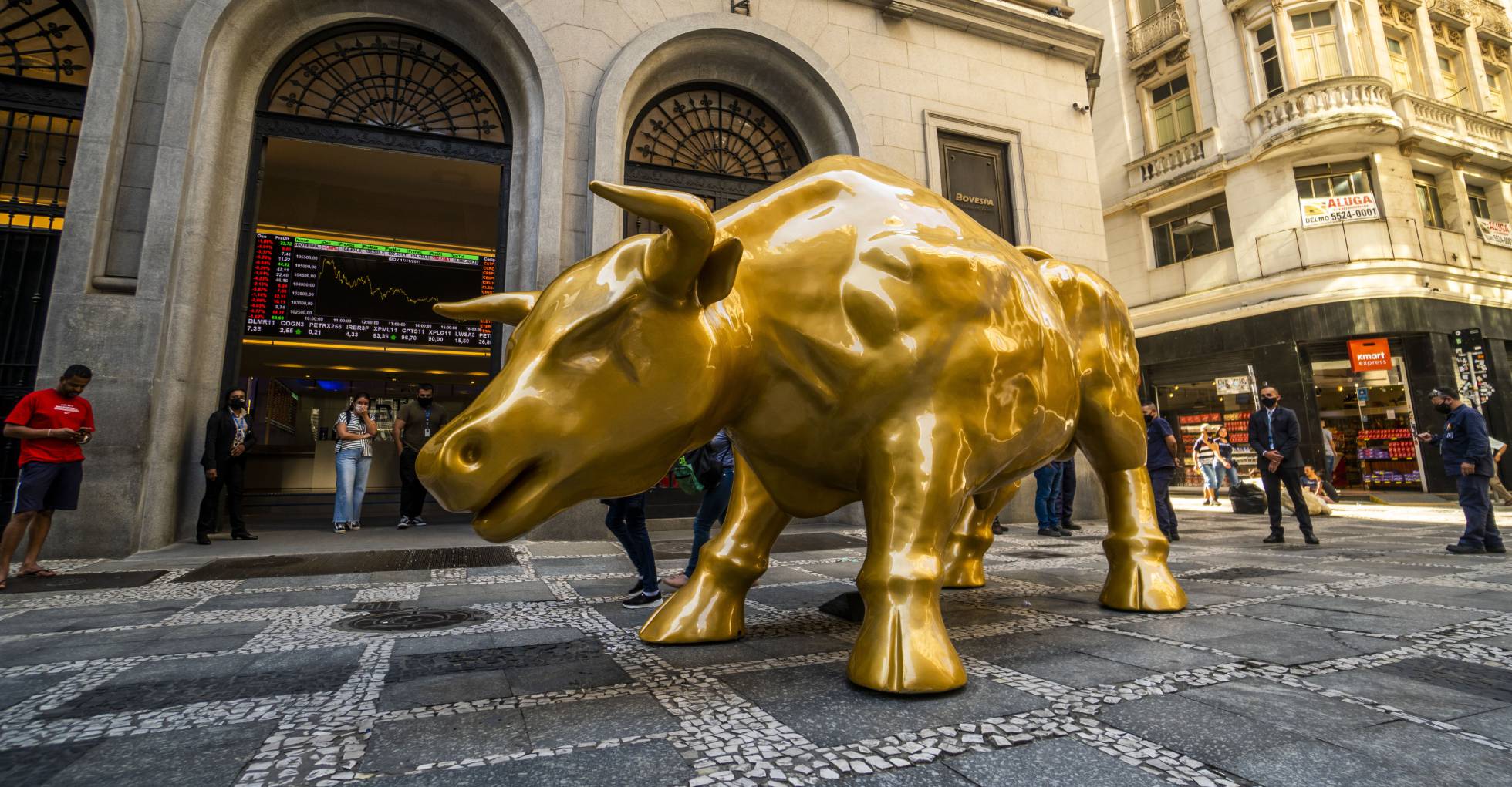 EL TORO DE W. STREET EN BRASIL.jpg