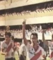 vuelta-olimpica-river-en-la-bombonera_w862~4.jpg