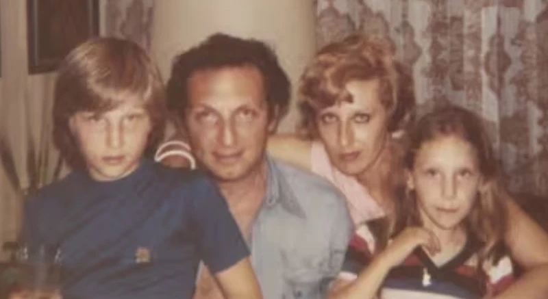 familia-milei.jpg~2.jpg